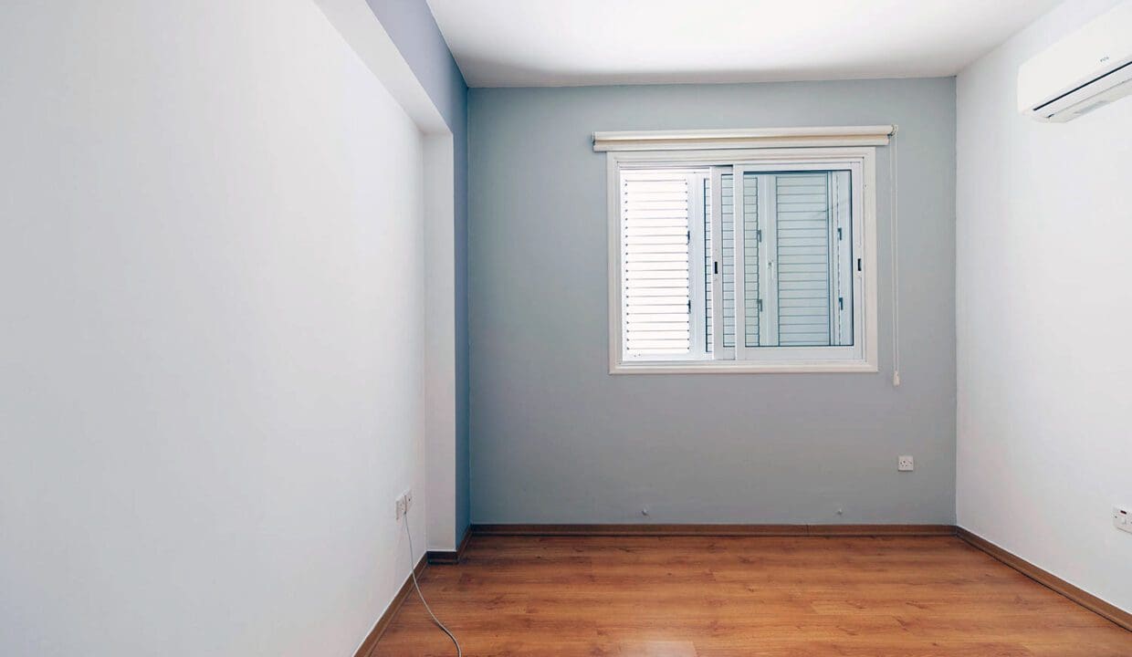 CH57-A302UNFURNISHED-8