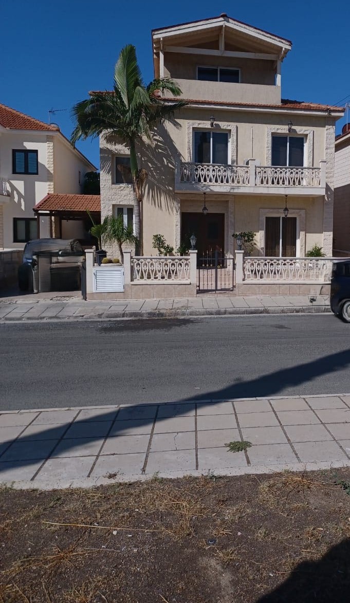 ΠΩΛΕΙΤΑΙ ΑΝΕΞΑΡΤΗΤΗ ΚΑΤΟΙΚΙΑ 4+1 ΥΠΝΟΔΩΜΑΤΙΩΝ ΣΤΗΝ ΑΡΑΔΙΠΠΟΥ – ΛΑΡΝΑΚΑ – ID 00293795